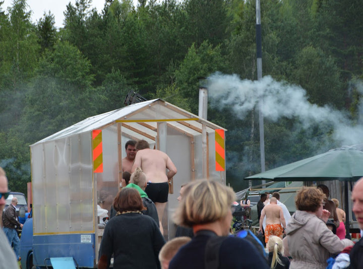 サウナ愛の高じたフィンランド人が"熱狂"する移動式サウナフェスティバルに潜入！